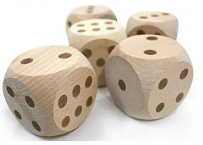 Image de Jeu de yahtzee geant en bois - jeu de des xxl - jeu plein air jardin