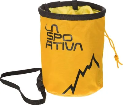 Gelber Chalk Bag von La Sportiva mit schwarzem Logo und Berggrafik; geeignet für Kletterer.