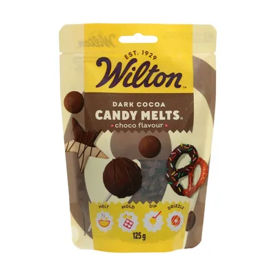 Wilton Candy Melts Dark Cocoa Beutel von vorn abgebildet.
Dunkler Kakao
