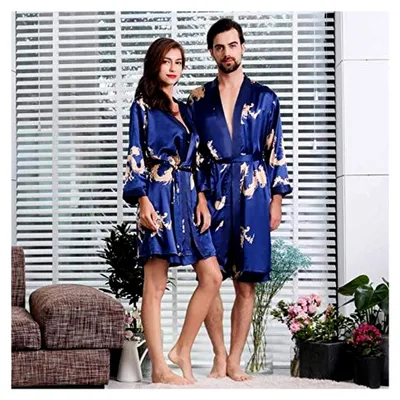 Produktbild von Herren Bademantel aus Satin im Kimono-Stil, kurzarm, leichter Morgenmantel mit V-Ausschnitt und Gürtel