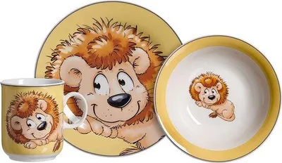 Produktbild von Unyqoos® Ritzenhoff & Breker Kindergeschirr-Set „Happy Zoo Leo“ – Porzellan, 3-teilig (Becher 250 ml, Schale Ø16,5 cm, Teller Ø19 cm), spülmaschinenfest, Becher mit kindgerechtem Griff