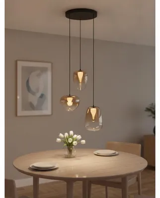 Productafbeelding van Design hanglamp Oblo 3-lichts amber glas, AI-gegenereerde afbeelding