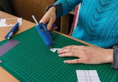 Obrázek produktu pro Řezací podložka - 1 kus zelená - Hobby a řemeslné potřeby