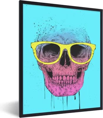 Produktbild von MuchoWow® Gerahmtes Poster Totenkopf - Brille - Blau - Rosa 60x80 cm - Poster mit Schwarzem Bilderrahmen Wandposter Rahmen Foto Bilder - Premium - Wanddeko Wohnzimmer