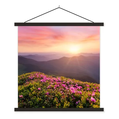 Produktbild von MuchoWow® Textilposter Blumen - Berg - Sonnenuntergang - Landschaft 90x90 cm mit schwarzem Rahmen - Magnetisches