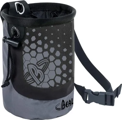 Chalkbag "Maxi Cocoon" von Beal in grau mit hexagonalem Muster und verstellbarem Gurt.