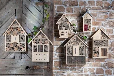 Productafbeelding van Famanu insectenhotel, gemaakt van natuurlijke materialen - Geschikt voor bijen, lieveheersbeestjes en vlinders