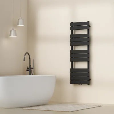 Produktbild von Handtuchheizkörper 'Voss' Schwarz 120x40cm Lamellen