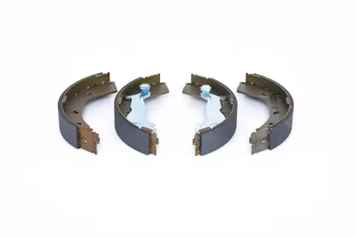 Produktbild von BOSCH Bremsbackensatz Trommelbremse Hinten für HYUNDAI i10 (PA) 180mm 0 986 487 909