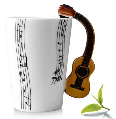 Produktbild von Keramiktasse mit Gitarrenhenkel Musiknoten 250ml