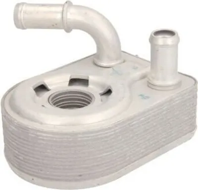 Produktbild von THERMOTEC D4G010TT Ölkühler Motoröl für FORD Fiesta Mk6 Schrägheck (JA8, JR8) FOCUS III Turnier Kuga Mk2 (DM2) MONDEO IV Turnier (BA7)