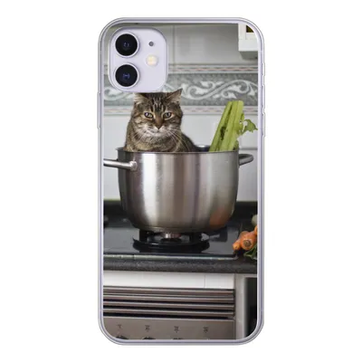 Produktbild von MuchoWow® Handyhülle Schutzhülle Hülle für iPhone 11 Katze - Pfanne - Küche Silikon Softcase Handy Hülle - Handytasche