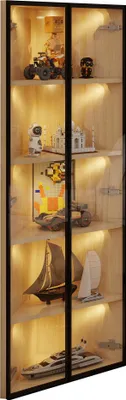 Produktbild von Merax Glasvitrine mit LED Licht, Eckvitrine Hochschrank mit Zwei Glastüren, Stehend Vitrinenschrank, Badezimmerschrank, 62x35x160cm, Oak