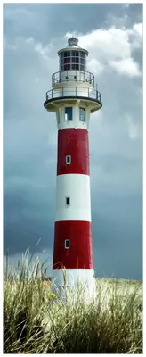 Produktbild von Wallario Premium Glasbild, freischwebende Optik, kräftige Farben, Größe 80 x 32 cm Motiv Leuchtturm am Strand