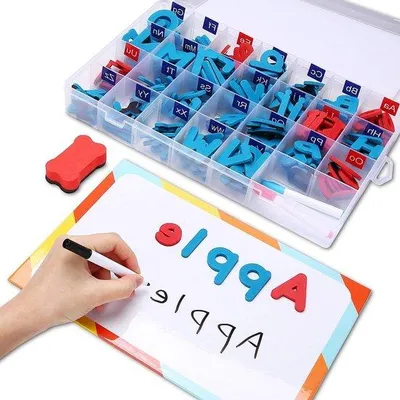 Image de Set d'alphabet et de chiffres en mousse mobiles avec 2 tableaux magnétiques et 3 stylos, destiné aux enfants pour l'apprentissage et la pratique de l'orthographe.