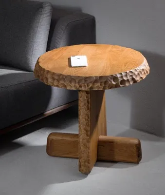Produktbild von Rund Beistelltisch mit Holzplatte in Hellesbrauner Farbe Moderne