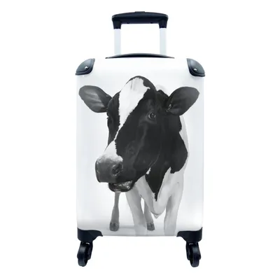 Produktbild von MuchoWow® Koffer Handgepäck Trolley Rollkoffer Kleine Reisekoffer mit 4 Rollen - Studiofoto einer Friesenkuh - schwarz-weiß - Cabin Size < 55x40x23 cm & 55x40x20 cm - Fotokoffer - Kabinenkoffer - Boardgepäck - Reise-Box - Reisekoffer - Reisegepäck - Koffer mit Bild - Trolley für Kinder