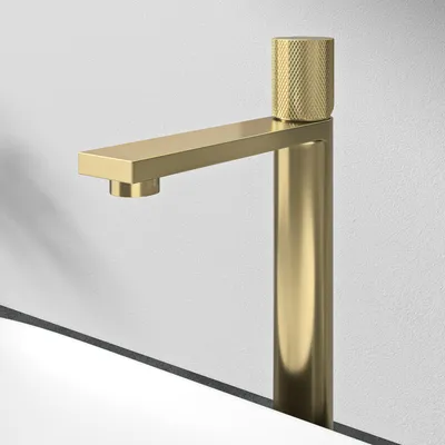 Produktbild von Mai & Mai Wasserhahn Bad Waschtischarmatur Einhebelmischer Mischbatterie Bad Armatur aus Edelstahl mit Wassersparfunktion Gebürstet gold 28,9cm Fino-01H