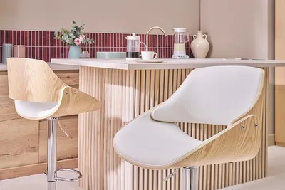 Produktbild von Miliboo - Design-Barhocker höhenverstellbar weiß und helles Holz CLASH
