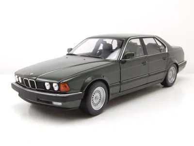 Produktbild von BMW 730i E32 1986 grün metallic Modellauto 1:18 Minichamps