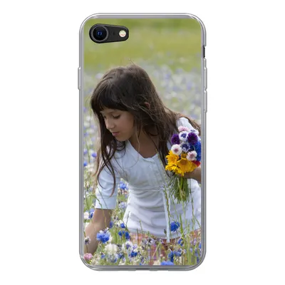 Produktbild von MuchoWow® Handyhülle Schutzhülle Hülle für iPhone 7 Mädchen - Blumen - Wiese Silikon Softcase Handy Hülle - Kartenhalter
