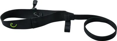 Schwarze Leine "Leash Alpine" von Edelrid; geeignet für Eisgeräte und Lawinenschutz; mit Karabiner und Schlaufe.