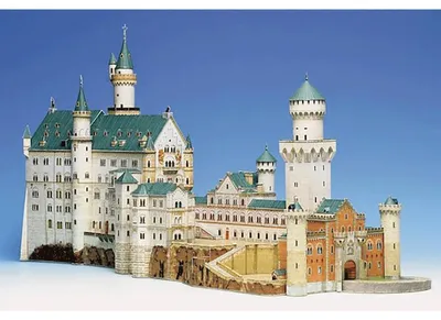Immagine prodotto di Aue-Verlag: Kit di modellismo del castello di Neuschwanstein, dimensioni 59 x 20 x 30 cm