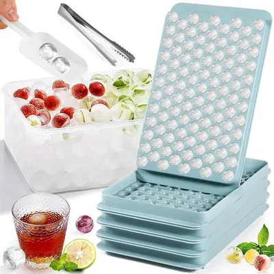 Produktbild von Famanu Mini-Eiswürfelformen, Set von 4 x 104 Stück kleinen Eiswürfeln - ideal zum Kühlen von Getränken, Kaffee und Saft