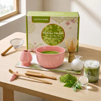 Produktbild von VONATES Matcha Set 9-teilig, Matcha-Besen Set mit Keramik Schale mit Ausguss, Sieb & Halter, Matcha Zeremonie Set für Latte, Pink