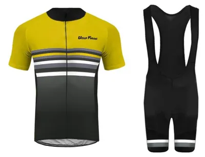 Produktbild von Fahrradbekleidung für Herren, Trikot-Set mit kurzen Ärmeln