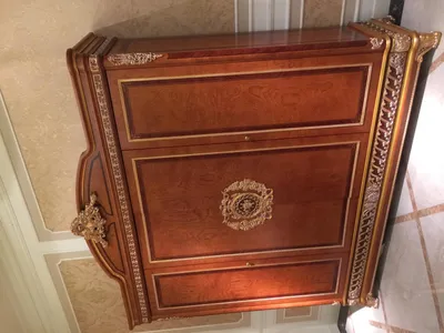 Produktbild von Kleider Schrank Design Kleiderschränke Möbel Wohnen Möbel Holz Barock Rokoko Neu