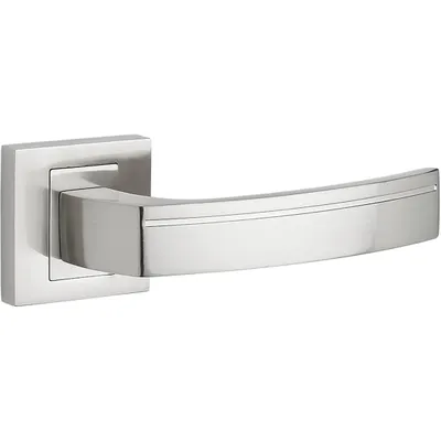Produktbild von Türgriff mit eckiger Rosette satin