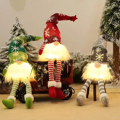Produktbild von Beleuchtete Weihnachtswichtel - 3 Stück Deko Figuren für festliche Weihnachtsbaum- und Tischdekoration, LED Innen-Deko für die Weihnachtszeit