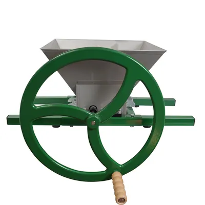 Produktbild von Obstmühle OM7 Hand-Kurbel,7 Liter mit Edelstahltrichter 80-100kg Maische/Stunde