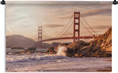 Produktbild von MuchoWow® Wandteppich Wandbehang Golden Gate Bridge mit wilden Wellen, die an die Felsen in San Francisco schlagen 120x80 cm Tapisserie Dekoration Wandtuch - Wanddekorationen - Wandtücher