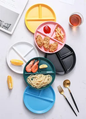 Imagen del producto de Plato de porcelana redondo con 3 compartimentos, de 23 cm, ideal para el desayuno y aperitivos