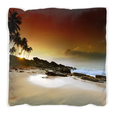 Produktbild von Wallario Premium Kissen, weiche Oberfläche, mit Motiv Sri Lanka - Palmenstrand mit Sonnenuntergang, Größe: 30 x 30 cm, mit weißer Rückseite