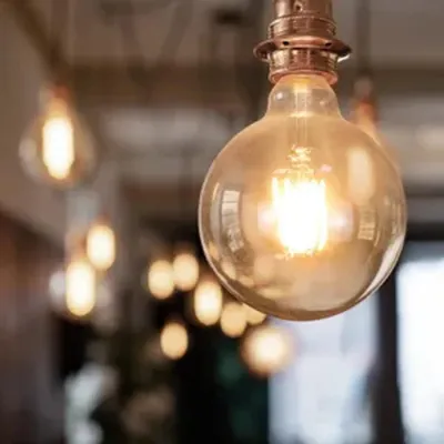 Produktbild von ZMH 2 Stück Glühbirne E27 Vintage LED Lampe G95 Leuchtmittel edison Light Bulb 2700K 4W Glühlampe Warmweiß Filament Retro Birne Glas Antike Energiesp