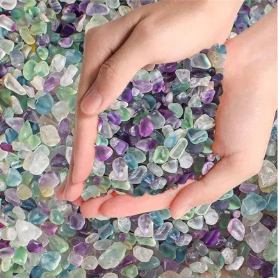 Produktbild von Grindmix aus Naturstein 100 g 3 - 5 mm für Blumenpotten, Blumenfüllung, Handwerkskunst und Aquarien mit Edelsteinen