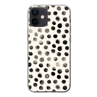 Produktbild von MuchoWow® Handyhülle Schutzhülle Hülle für iPhone 12 Polka dots - Schwarz - Weiß Silikon Softcase Handy Hülle - Schutzhülle