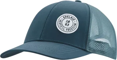 Dunkelblaue Baseballmütze "The Face Cap" von Edelrid mit Netzrücken und Logo-Patch.