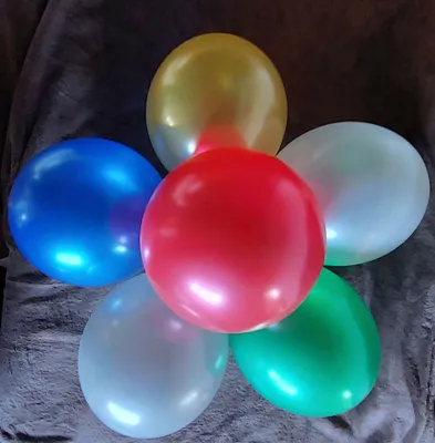 Immagine prodotto di 10 palloncini da 30 cm di diametro (12"), in vari colori