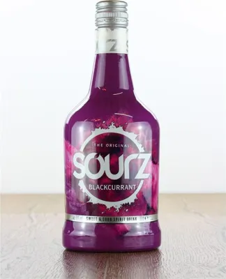 Obrázok produktu pre Sourz Blackcurrant 15% obj. (0,7 l)