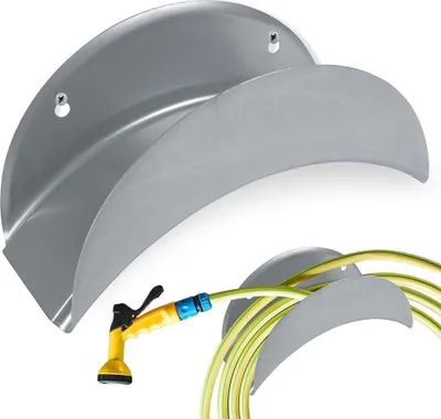Produktbild von Wandhalterung für Gartenschlauch aus Metall mit Befestigungsdetails