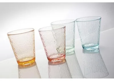 Zdjęcie produktu dla Szklanki VINTAGE – zestaw 4 sztuki – 4 kolory – odporny na stłuczenie poliwęglan – 300 ml