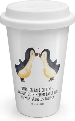 Produktbild von Mr. & Mrs. Panda Isolierbecher Pinguine Kuss - Weiß - Geschenk, Coffee To Go Becher, Hochzeitstag, Thermobecher, Für Unterwegs, Valentinstag, Kaffeebecher, Freundin, ToGo