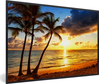 Produktbild von MuchoWow® Gerahmtes Poster Strand - Horizont - Sonnenuntergang - Palme - Meer 30x20 cm - Poster mit Schwarzem Bilderrahmen Wandposter Rahmen Foto Bilder - Kunstdruck - Bild-Poster