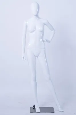 Image de Mannequin DF6-B Egghead Nouveau Femme Féminin Chic Moderne Eurohandisplay belle abstraite blanc brillant laqué