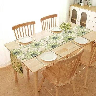 Produktbild von Großes, rustikales Tischläufer-Garnitur in Lichtgrün für Wohnzimmer und Esszimmer, Dekoration für Hochzeit und Feier.