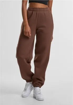 Zdjęcie produktu dla Dámské kalhoty Urban Classics Damskie puszyste spodnie dresowe czekoladowo-brązowe - 4XL